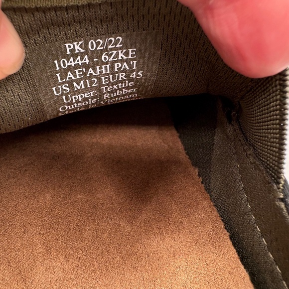 OluKai Lae'ahi Pa'i Husk/ Ke au Green Camo Slip On Shoes Size 12 NWT - Picture 3 of 8